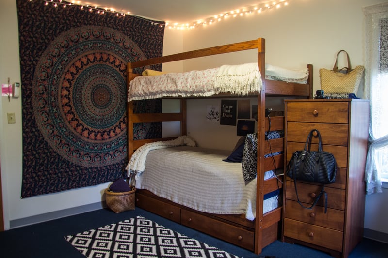 Patrick Henry College dorm room