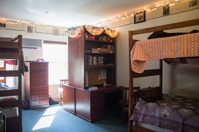 Patrick Henry College dorm room