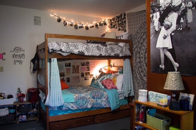 Patrick Henry College dorm room