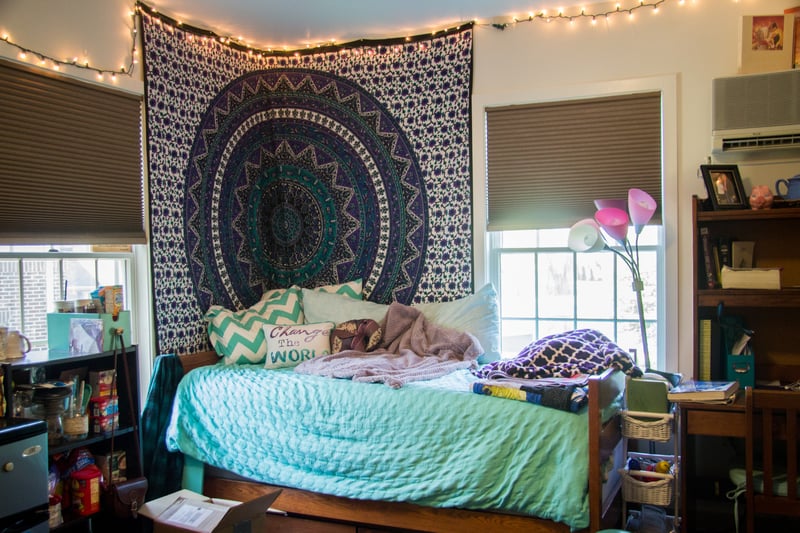 Patrick Henry College dorm room