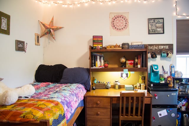 Patrick Henry College dorm room