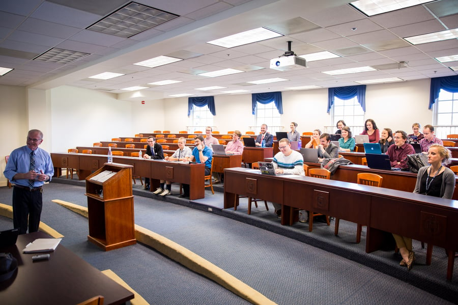 Dr Michael Haynes Teaching Classroom Oct 2016 (2)