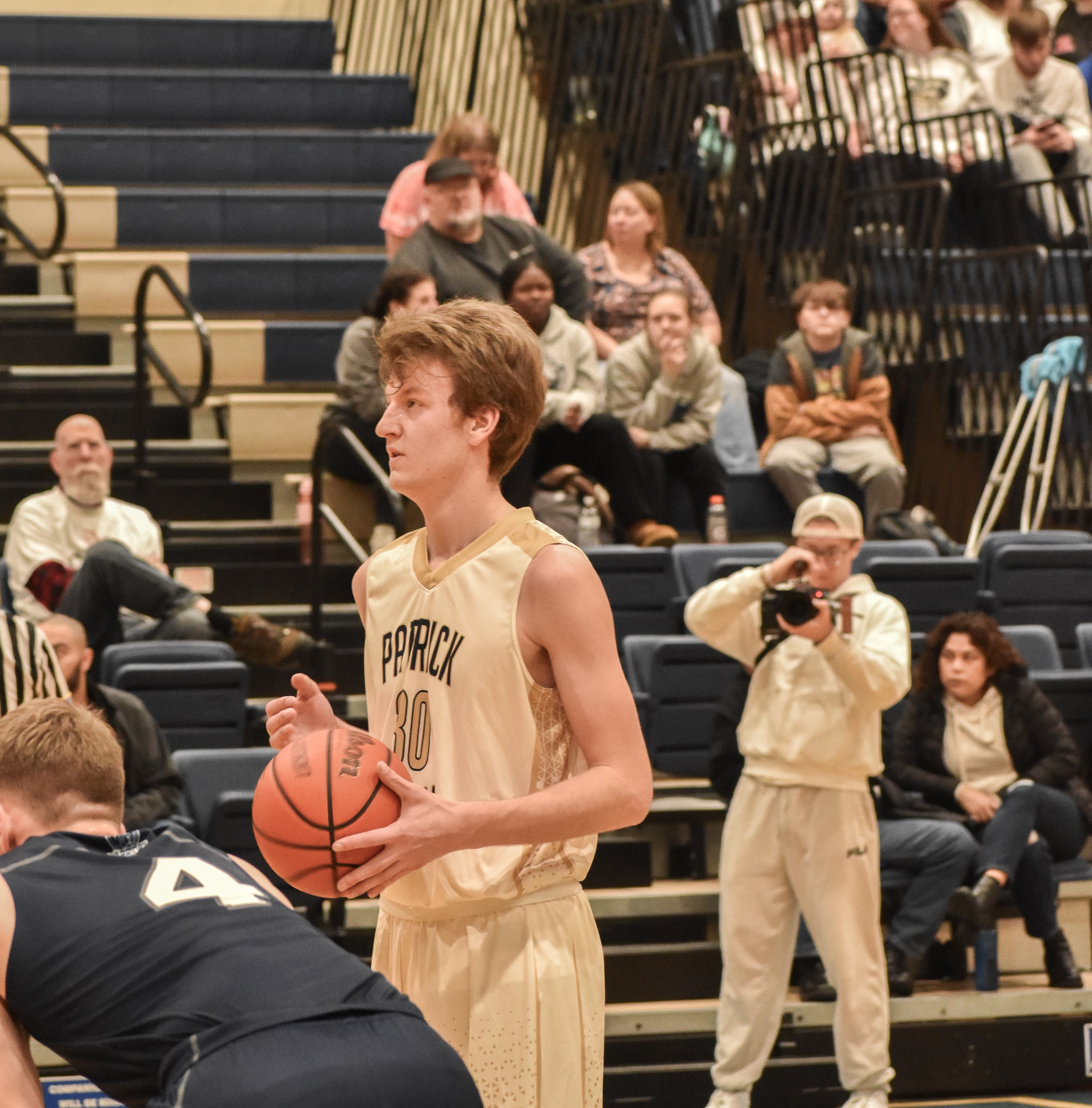 Sentinel Nathan Semlick at the line